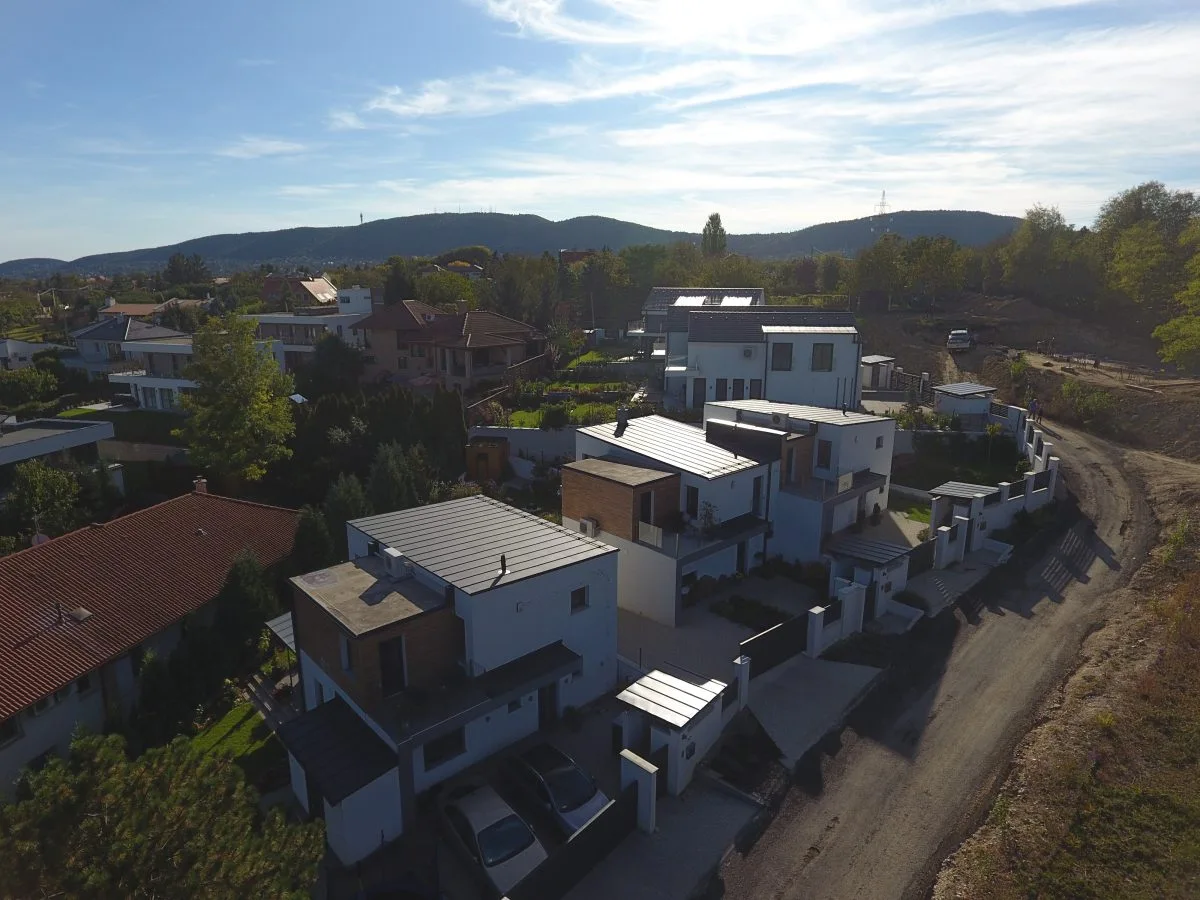 Szélfű Street Homes — 2