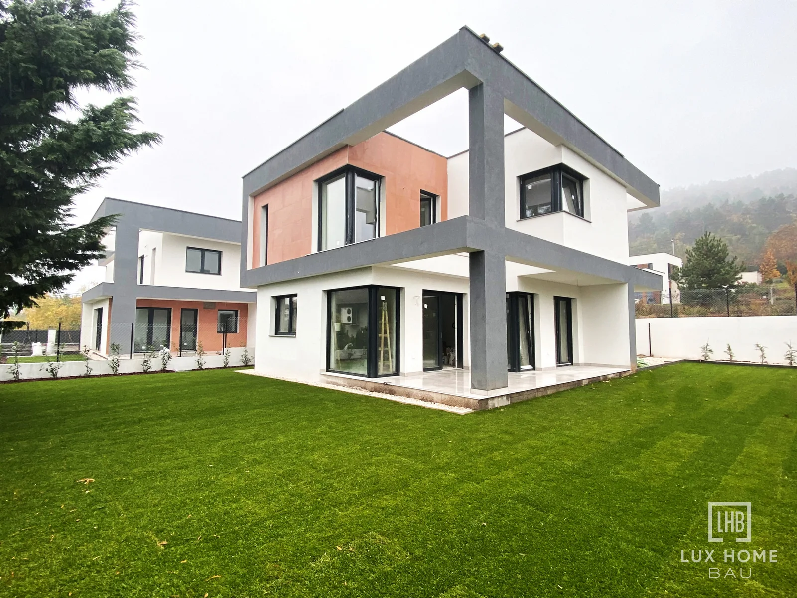 Hajlékos Street Homes — 4